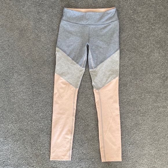 Outdoor Voices leggings 🎉 - Picture 3 of 5